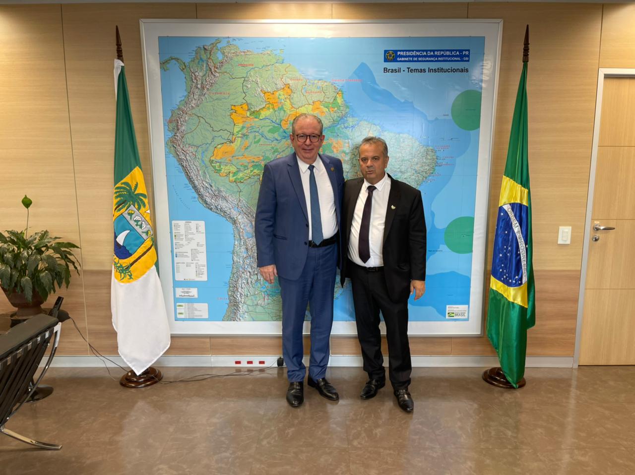 Presidente da Fiec, Ricardo Cavalcante cumpre agenda profissional em Brasília