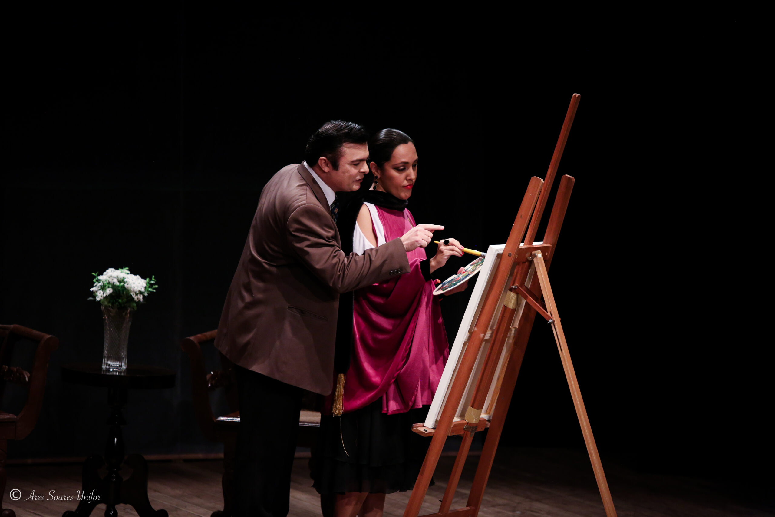 Teatro Unifor apresenta peça em homenagem à pintora Tarsila do Amaral