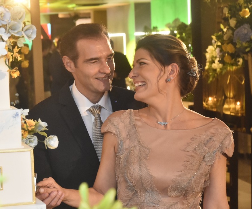 Elisa Telles e Luis Eduardo Figueiredo celebram 23 anos de casamento com renovação de votos