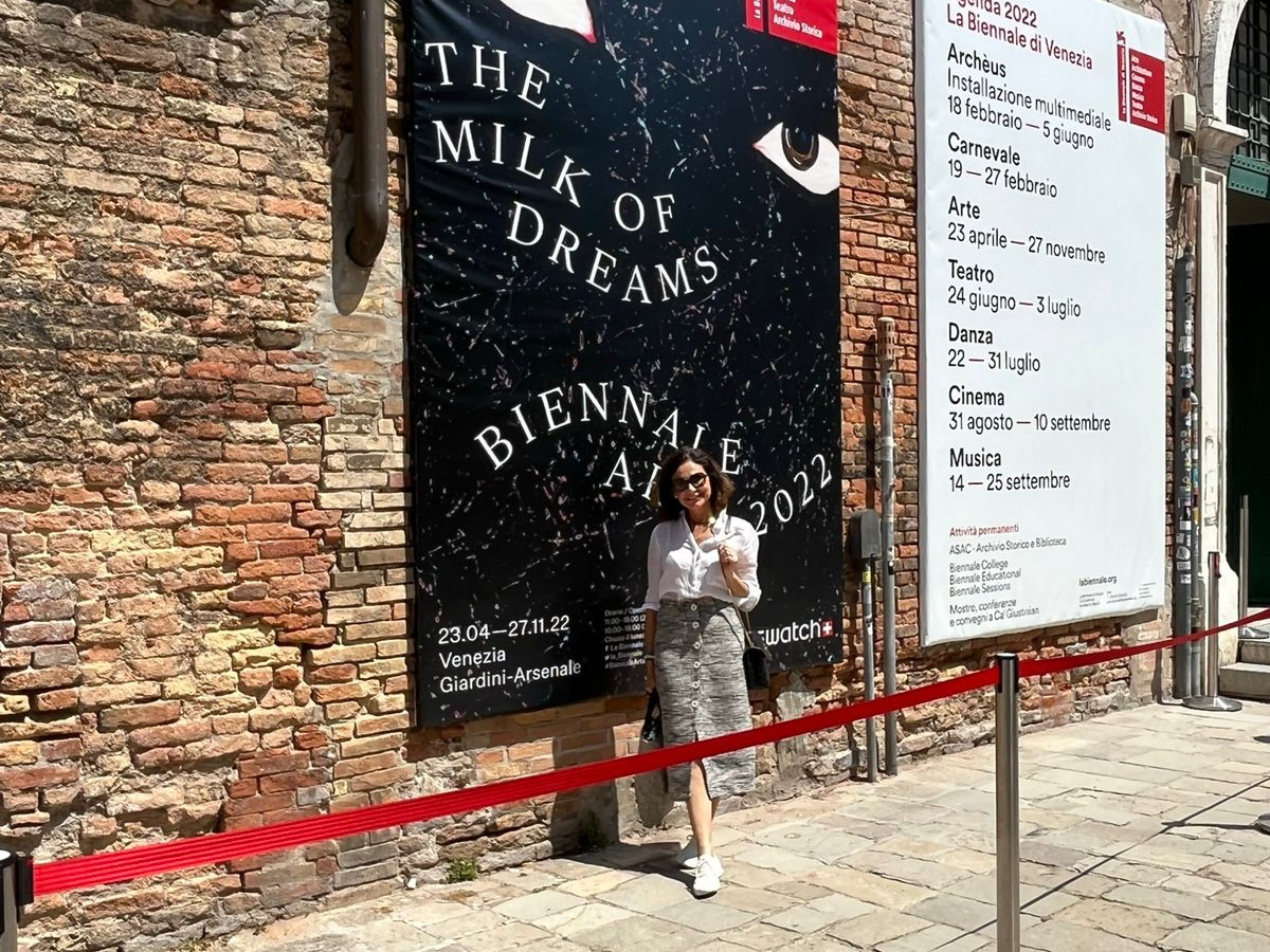Ana Cristina Mendes visita Bienal de Veneza e participa de duas exposições na Alemanha