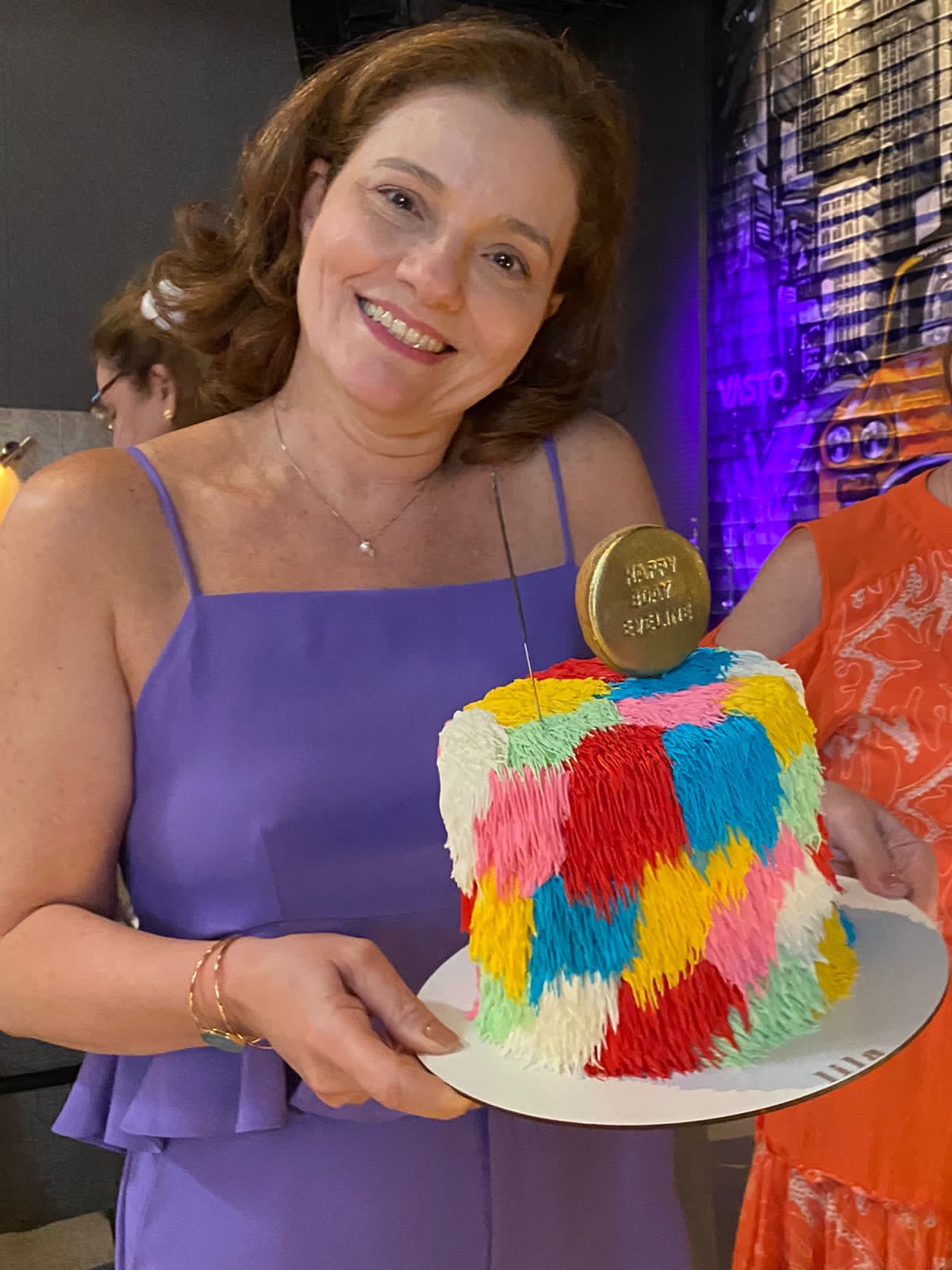 Eveline Pessoa de Araújo reúne a família para comemorar aniversário