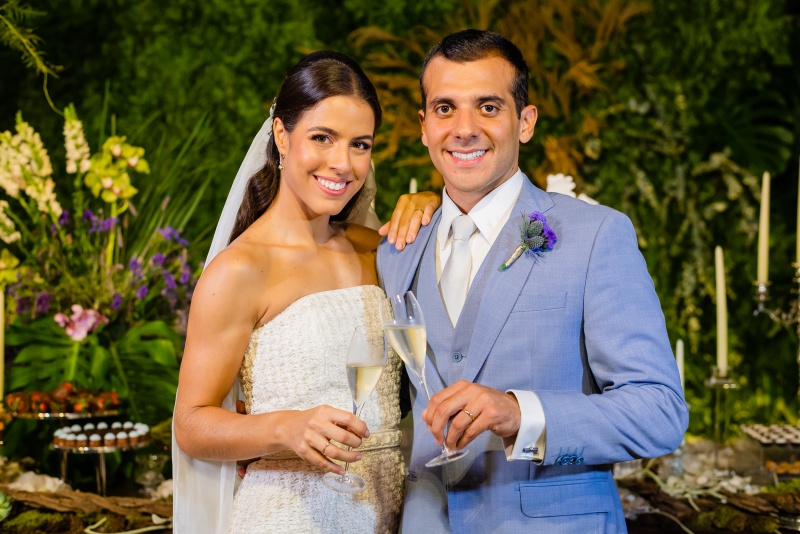 Gabriela Fiuza e Breno Correa se casam no dia que comemoraram 10 anos de namoro