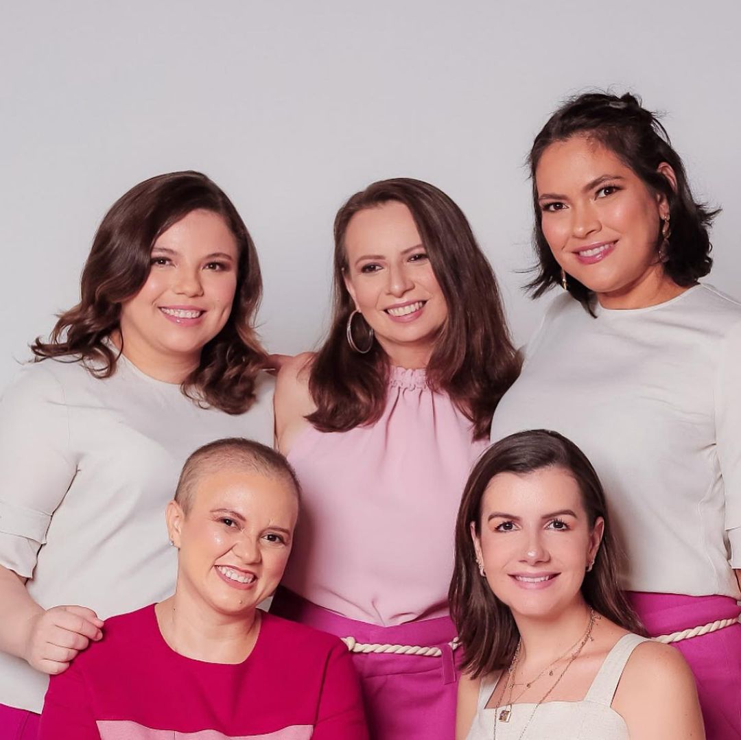 Conheça a Associação Lua Rosa, grupo que apoia mulheres com câncer de mama em Fortaleza