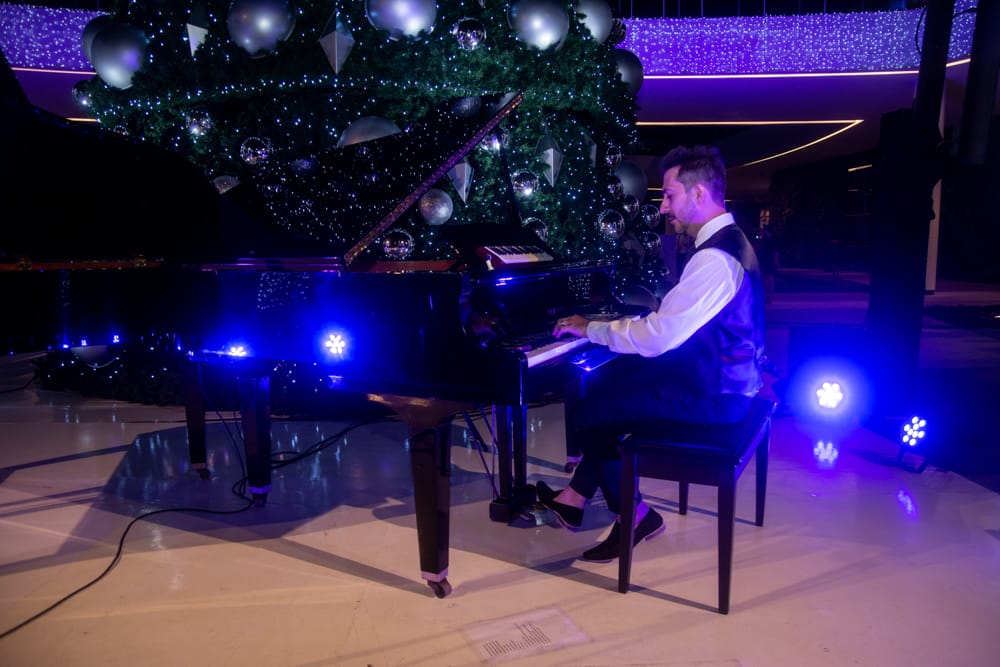 Felipe Adjafre recebe Michele Lucena e Karina Toledo em ‘Pôr do Sol ao Som do Piano Especial’