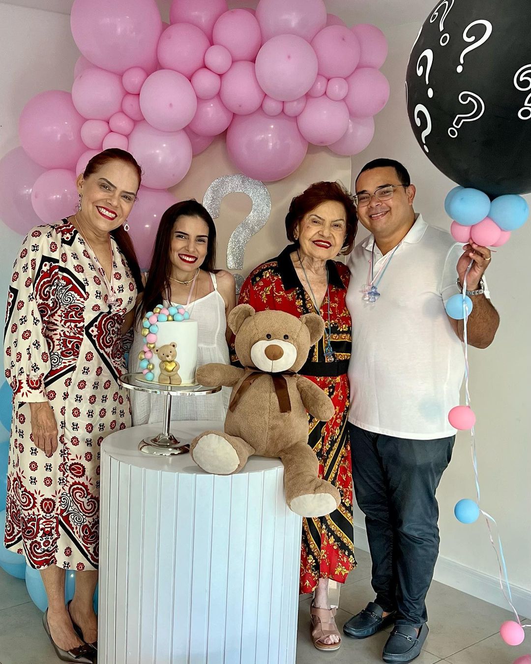 ‘Vovó mais uma vez’: Cláudia Alexandre celebra a gravidez da nora Tetê Ferrer
