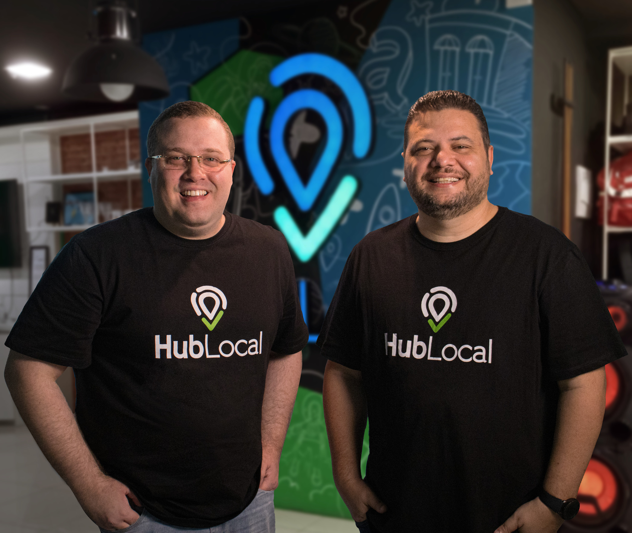 Fundadores da empresa HubLocal lançam o livro “A Jornada das Startups”