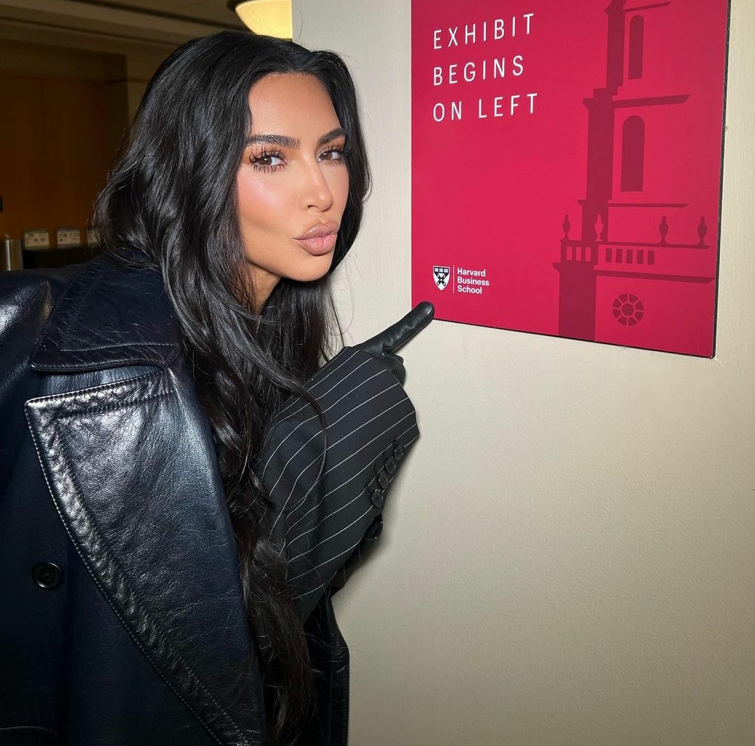 Em Harvard, Kim Kardashian dá palestra sobre negócios