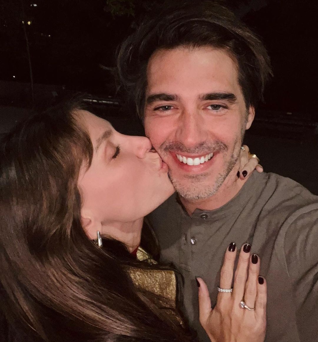 Nati Vozza é pedida em casamento por Alcyr Araújo em Manhattan
