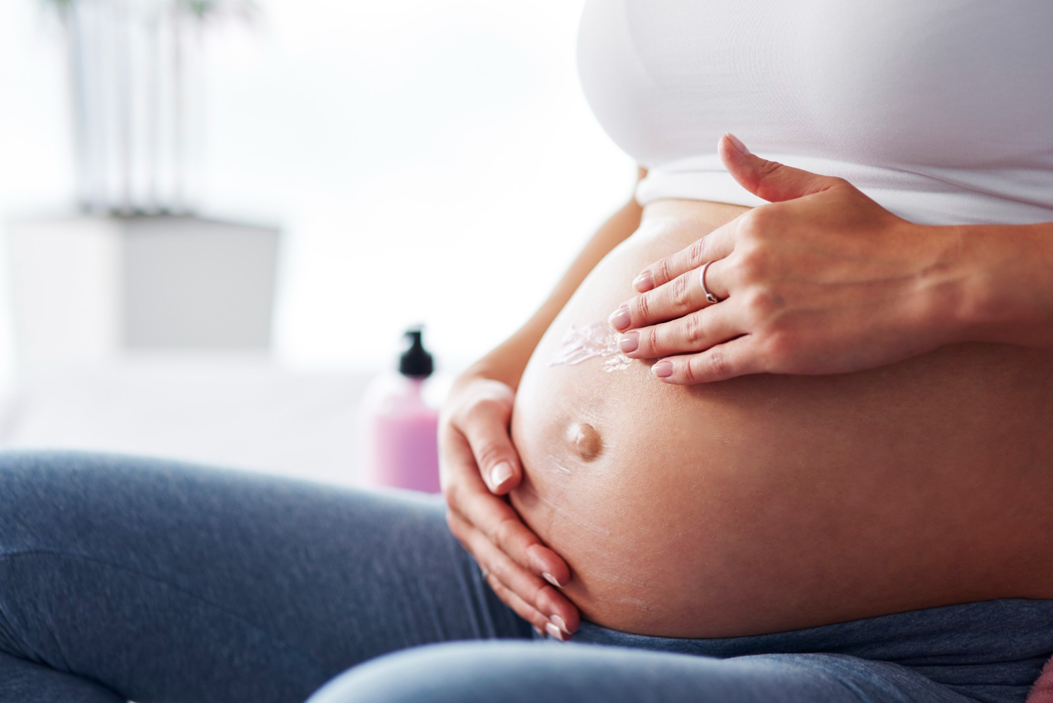 Como prevenir melasma na gravidez? Veja guia de cuidados com a pele durante a gestação