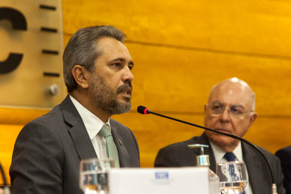 Em evento na Fiec, comissão anuncia entrega de projeto para regulamentação do Hidrogênio Verde no Brasil