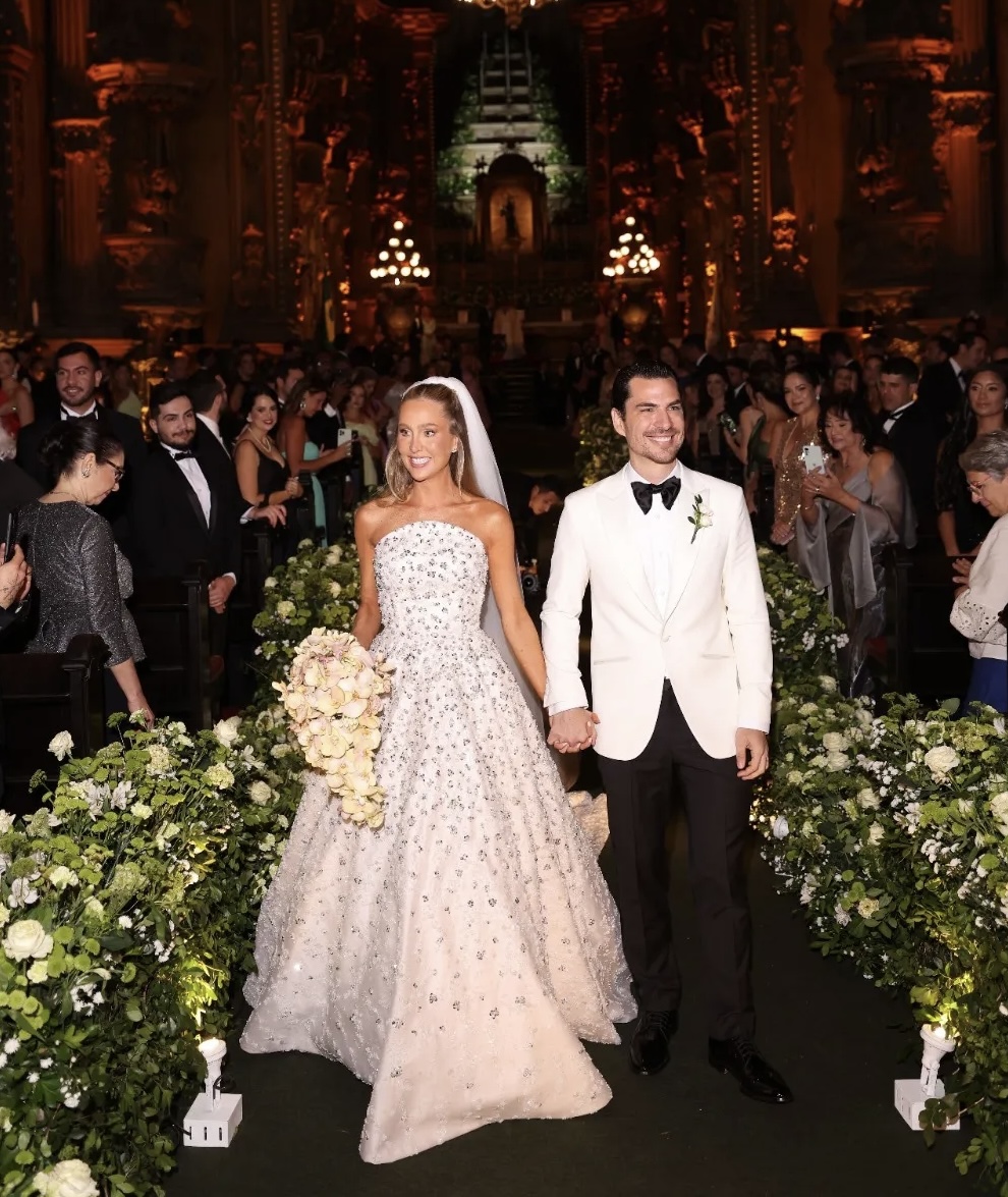 Paula Aziz e Francisco Garcia se casam em cerimônia cheia de famosos no RJ; confira os looks