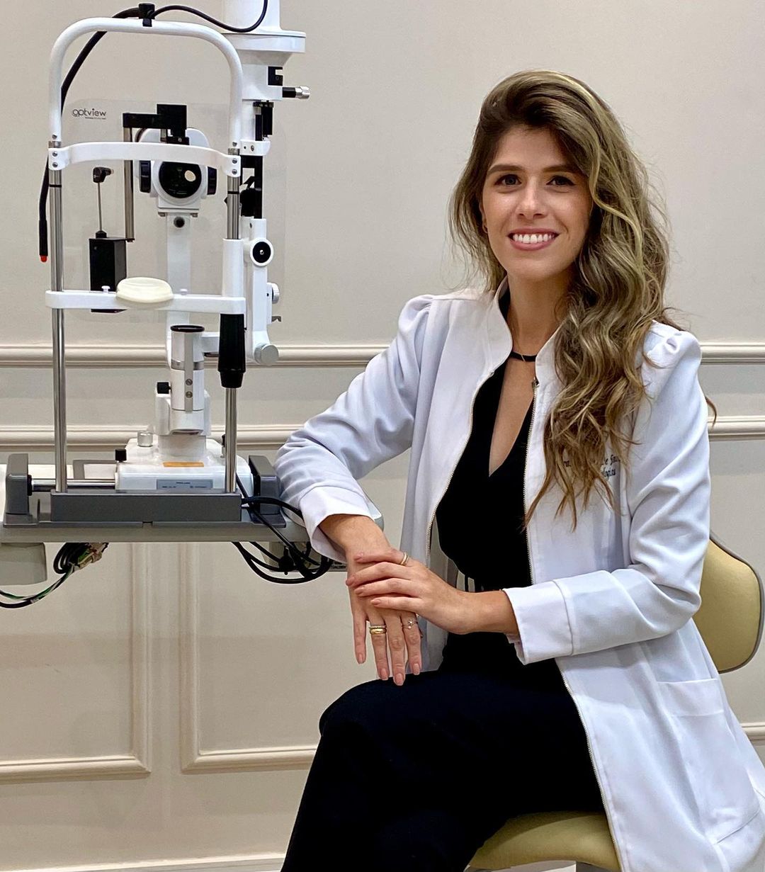 Ticiana De Francesco é a primeira oftalmologista cearense a compor lista de referência mundial