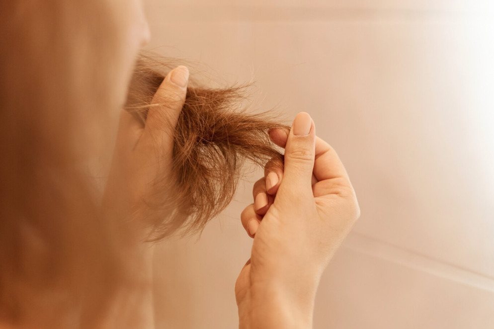 Pesquisa aponta que a menopausa pode afetar os cabelos