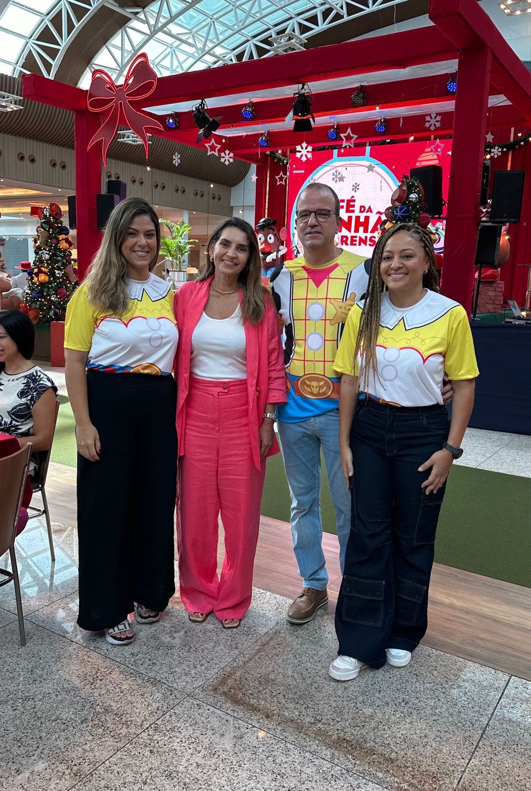 Shopping RioMar oferece café para imprensa em  lançamento da campanha de Natal com tema Toy Story