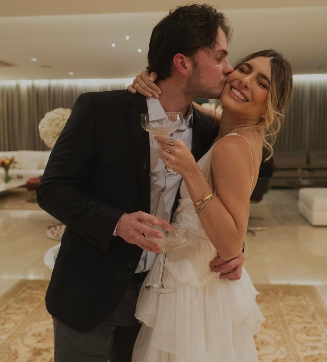 Marina Brandão e Diego Jucá Machado celebram noivado com jantar intimista