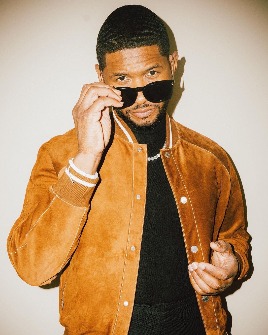 Super Bowl 2024: Usher realiza show no intervalo; saiba onde assistir