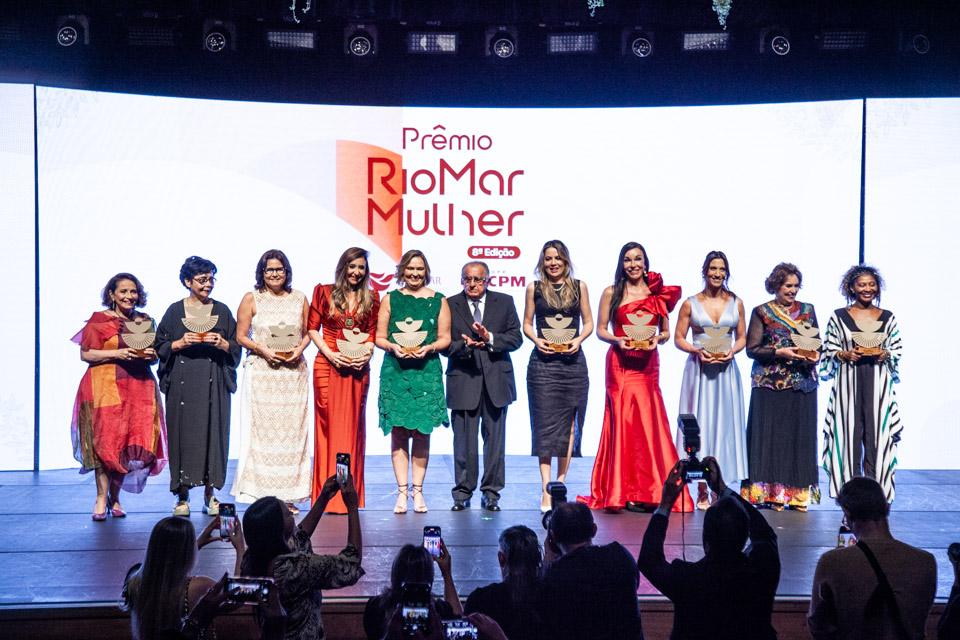 Em evento comemorativo, dez mulheres cearenses recebem Prêmio RioMar Mulher