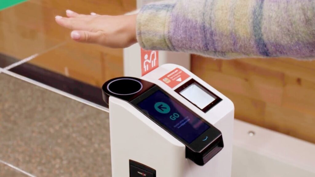 Amazon lança app que escaneia palma da mão para fazer pagamentos; entenda