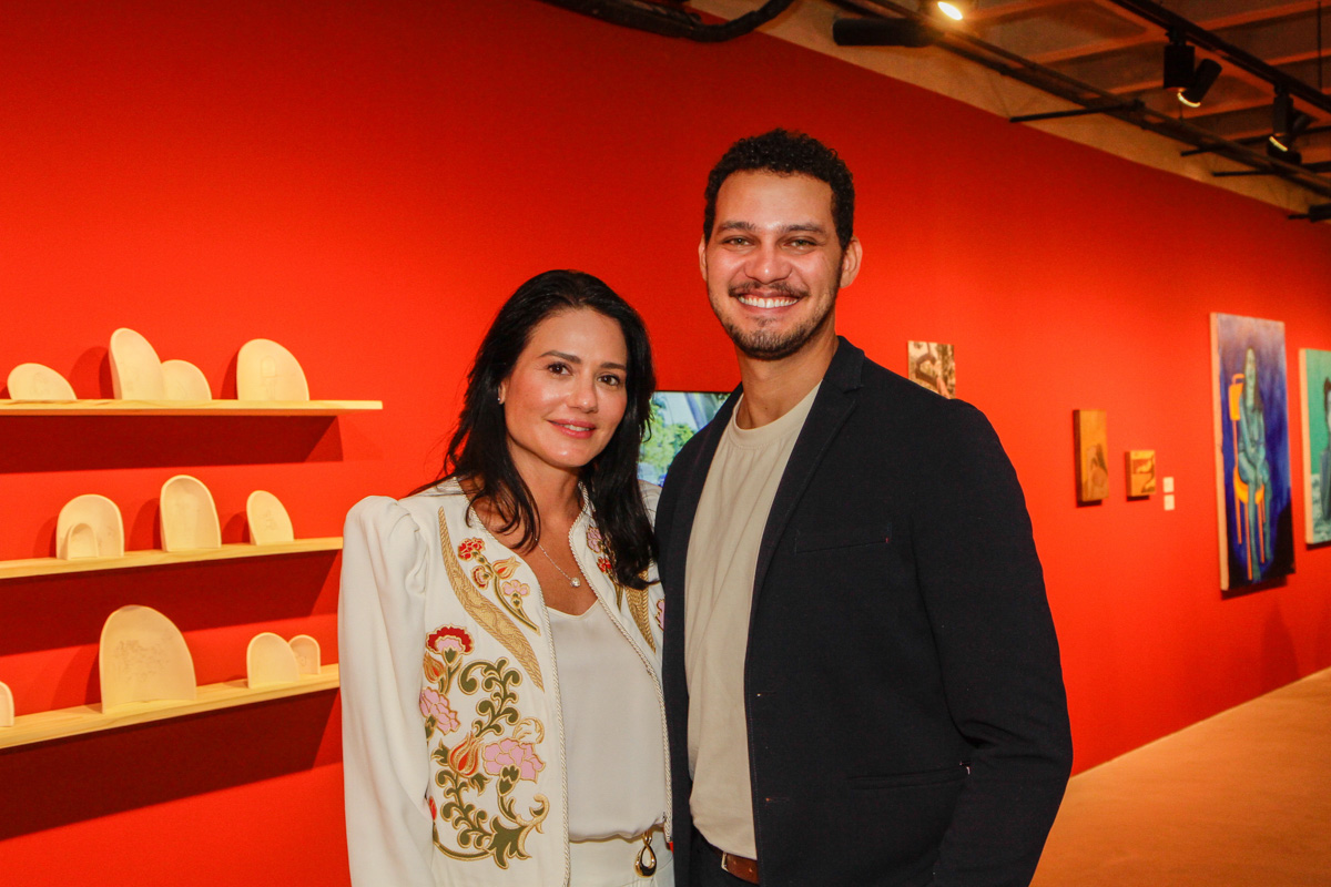 Casa Gabriel recebe mostra coletiva com obras de 13 artistas nordestinas