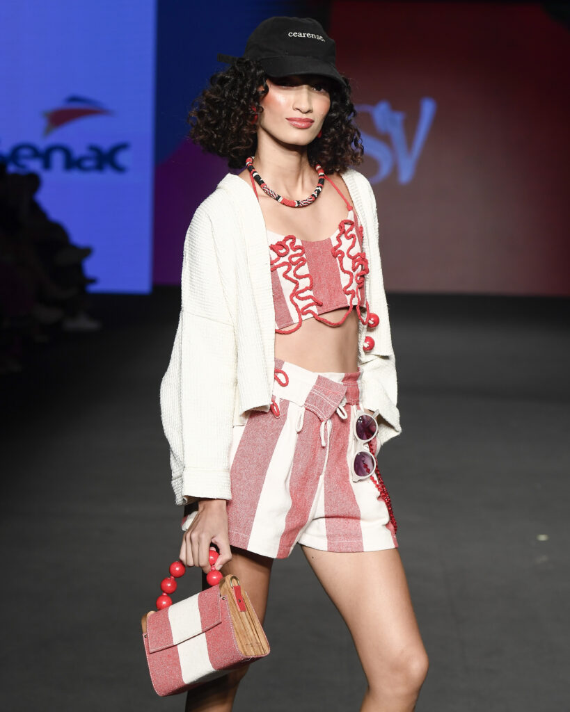 Designer Sarah Veloso busca reinventar a alfaiataria contemporânea cearense