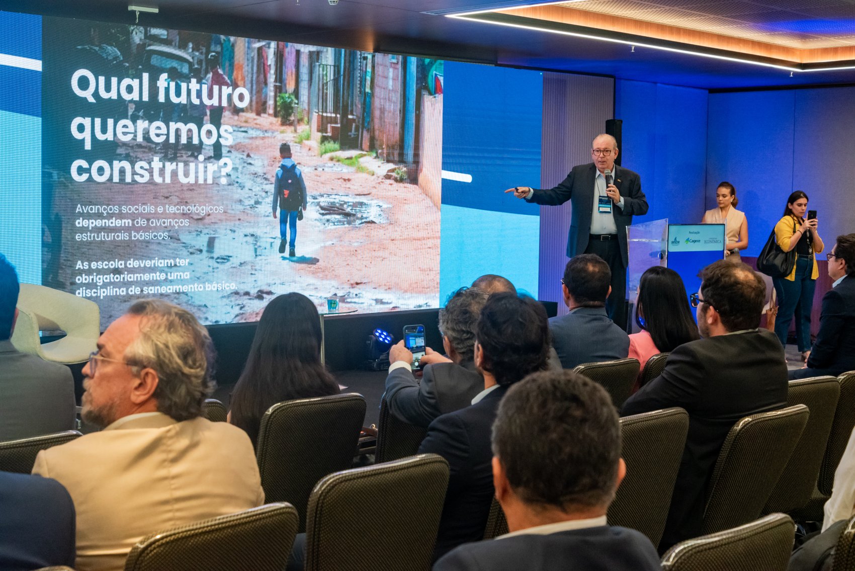 Ricardo Cavalcante fala sobre transição energética em evento nacional