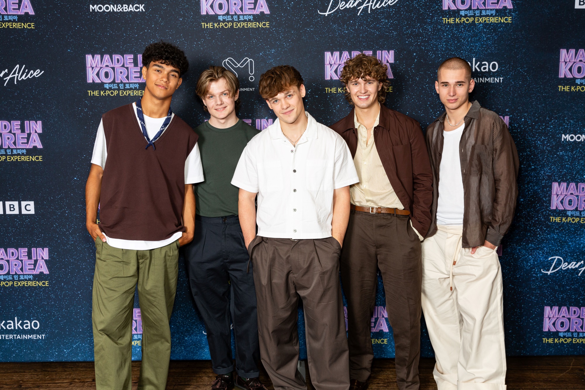 Dear Alice: conheça o grupo britânico lançado por uma empresa de k-pop