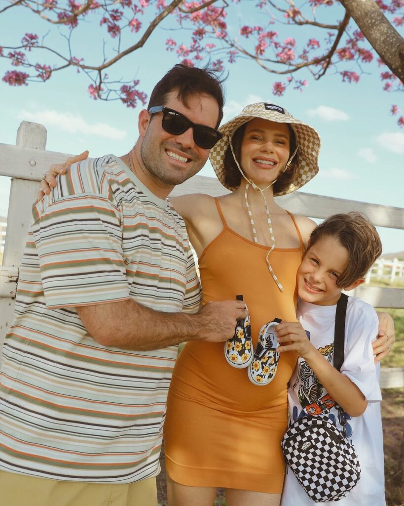 Paulinha Sampaio anuncia o nascimento da filha Lourdes Maria 