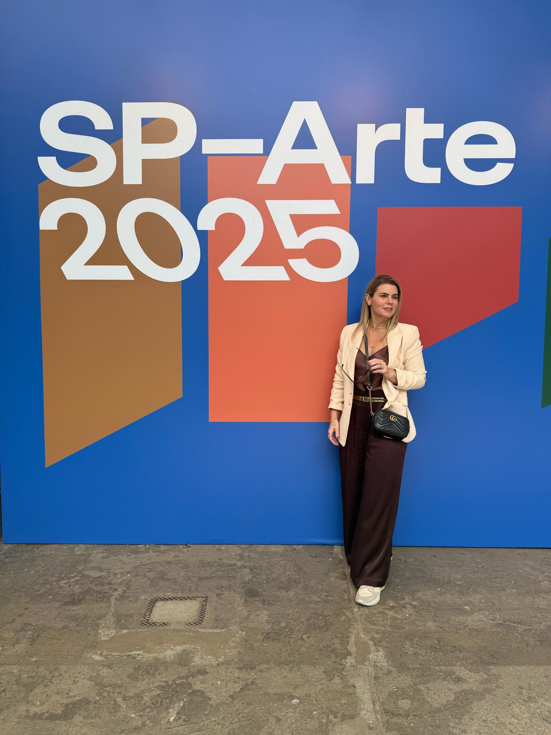 Lili Meira e Cícero Marx exploram a SP–Arte no Pavilhão da Bienal