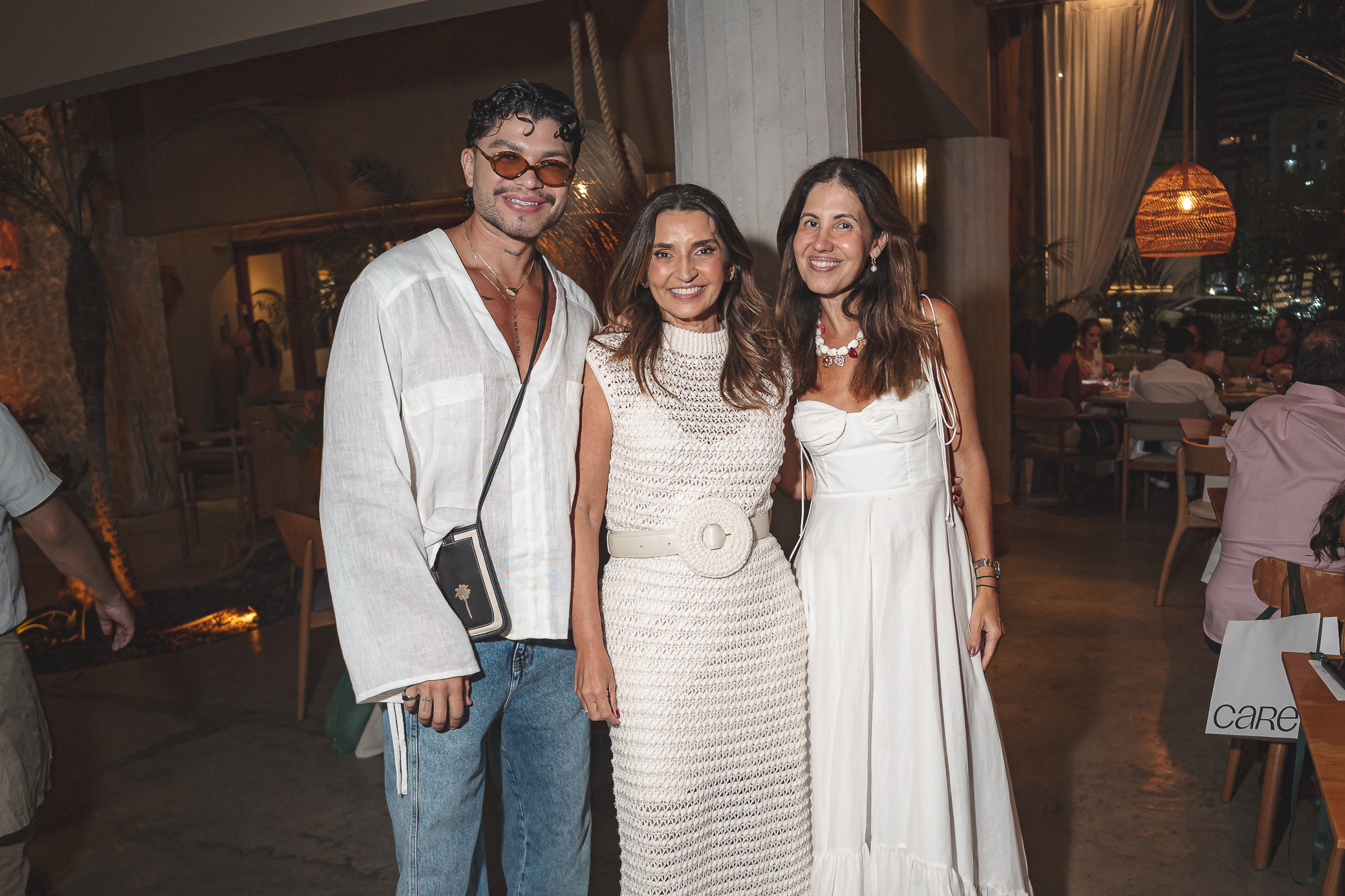 CARE Natural Beauty e Márcia Travessoni reúnem convidadas para jantar especial