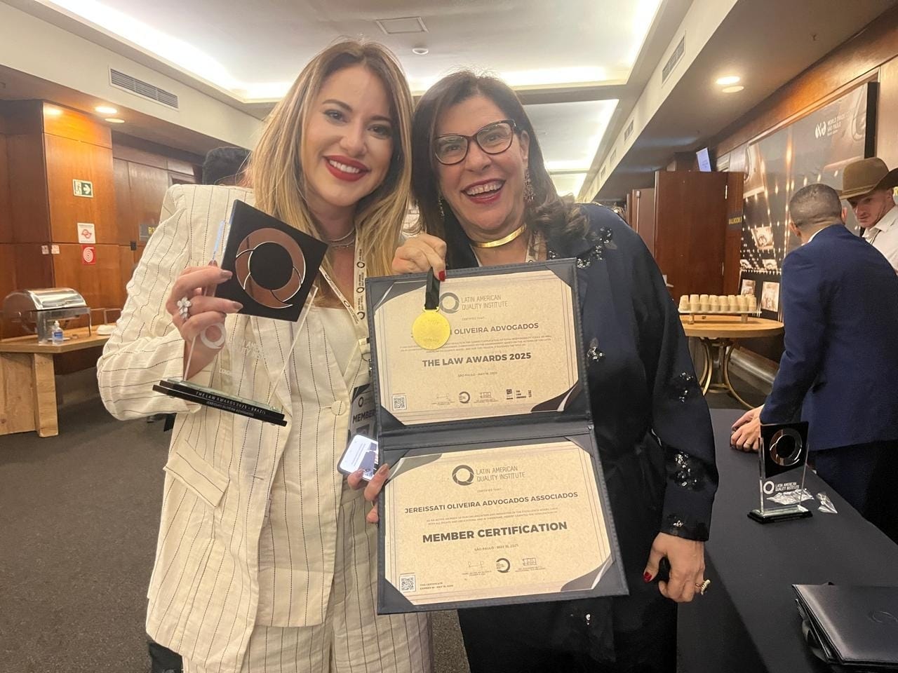 Jereissati & Oliveira Advogados recebe prêmio por inspirar negócios sustentáveis