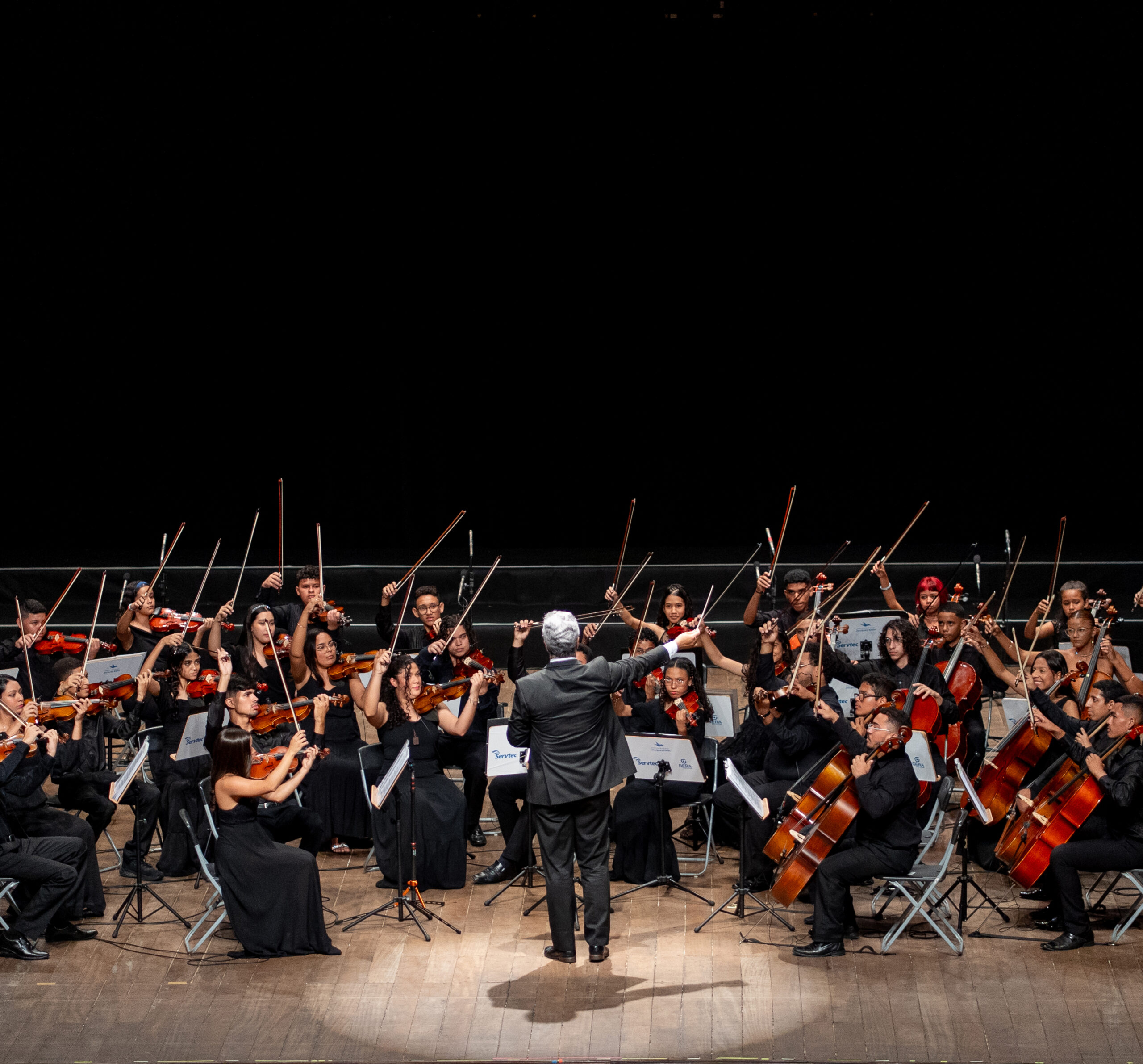 Orquestra Jacques Klein e Orquestra Juvenil se apresentam no Theatro José de Alencar