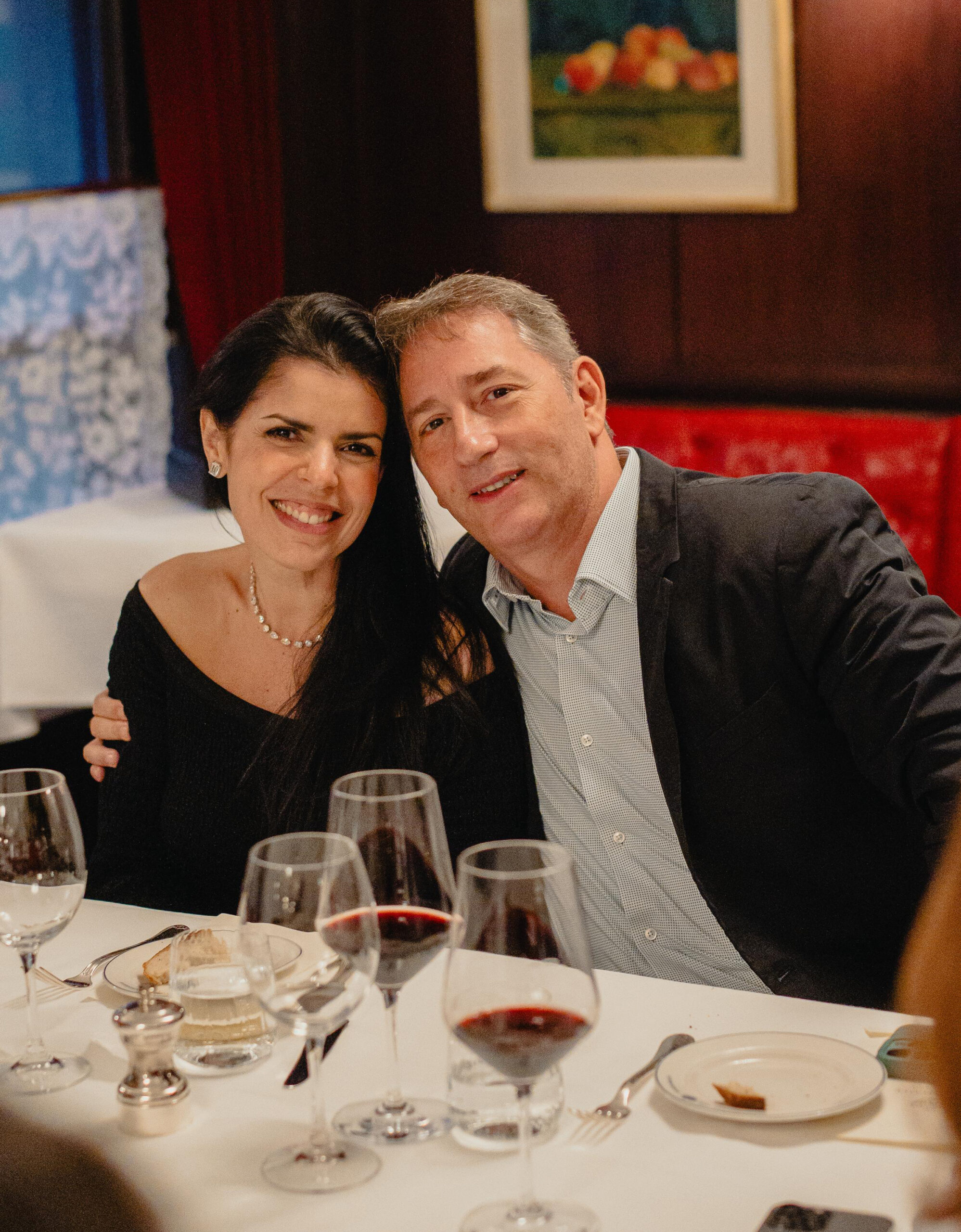 Aline Ferreira e Newton Guimarães Jr. marcam presença em Swiss Week