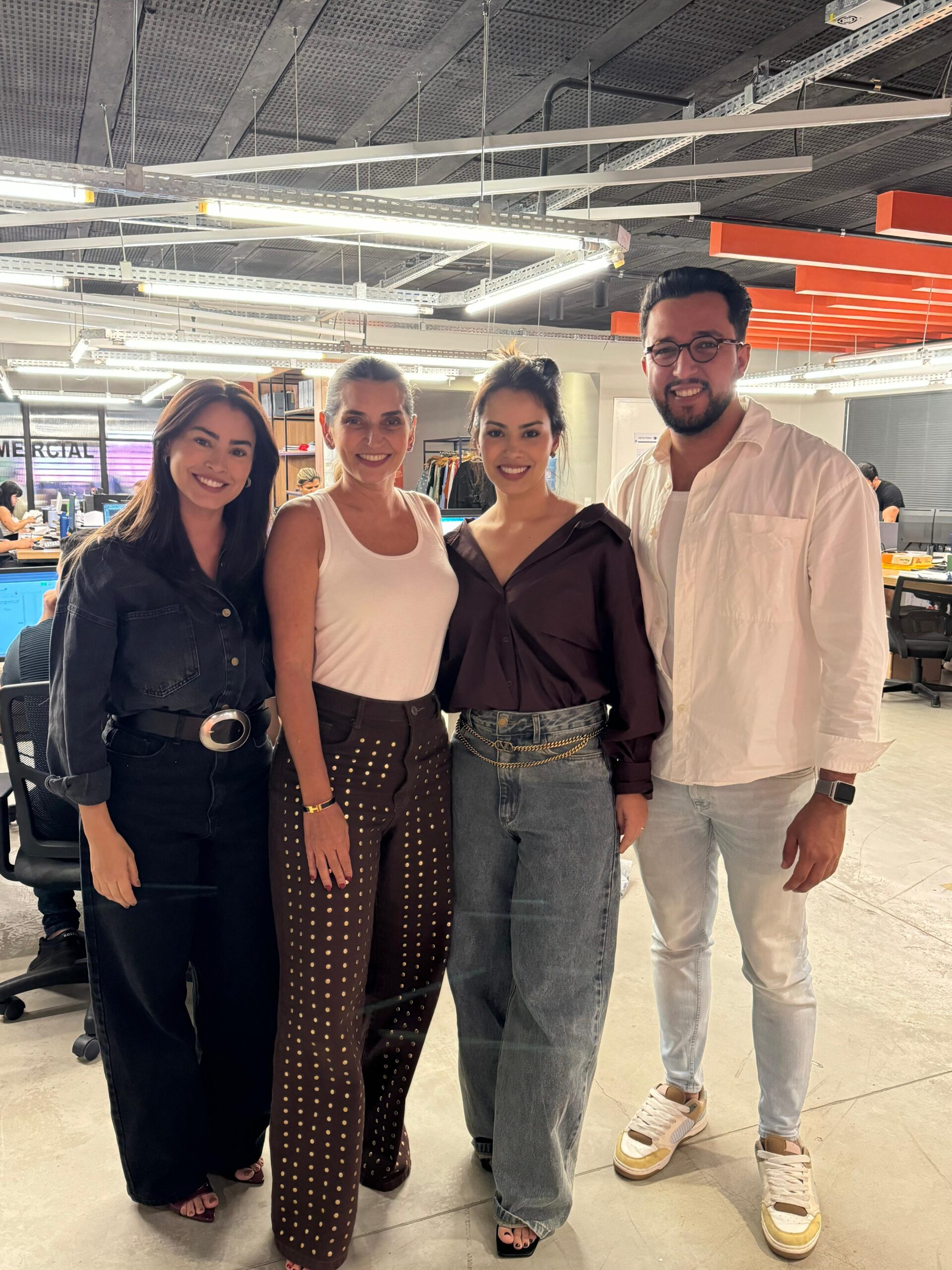 MaxiModa 2025: Márcia Travessoni escolhe look da TLF Jeans para evento