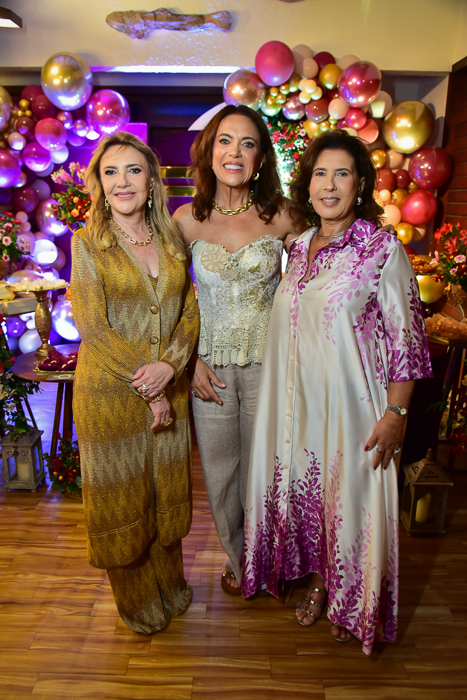 Graça e Regina Dias Branco recebem Gracinha Caiado em Flexeiras