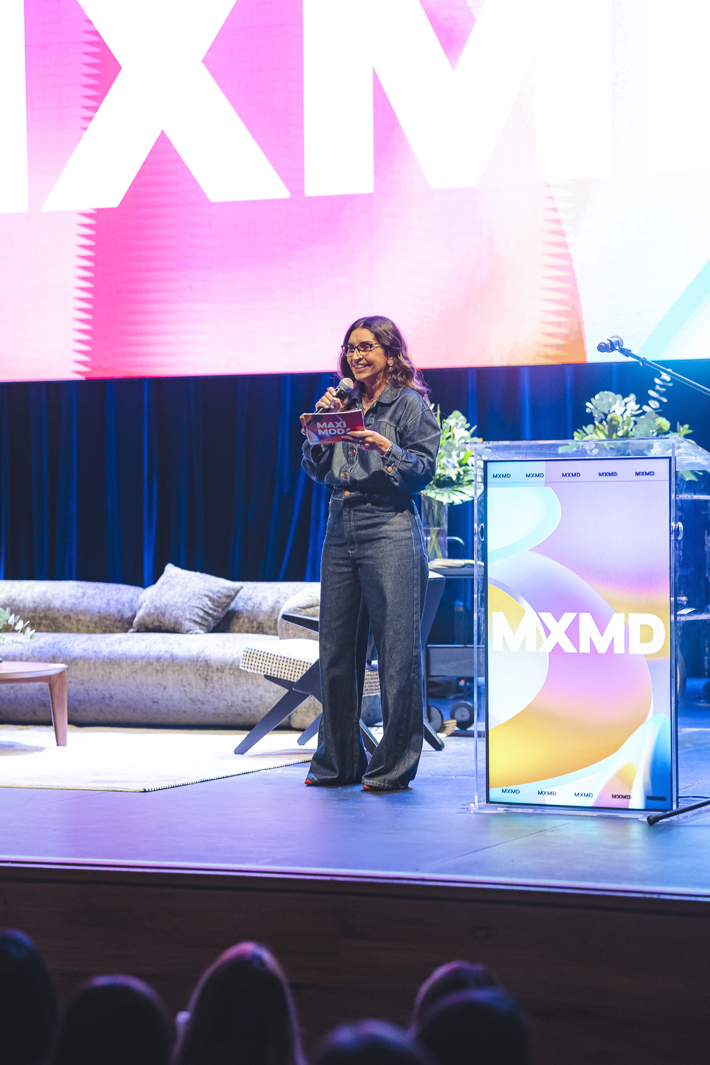 MaxiModa 2025 lota Teatro RioMar Fortaleza e reúne grandes nomes da moda e comunicação