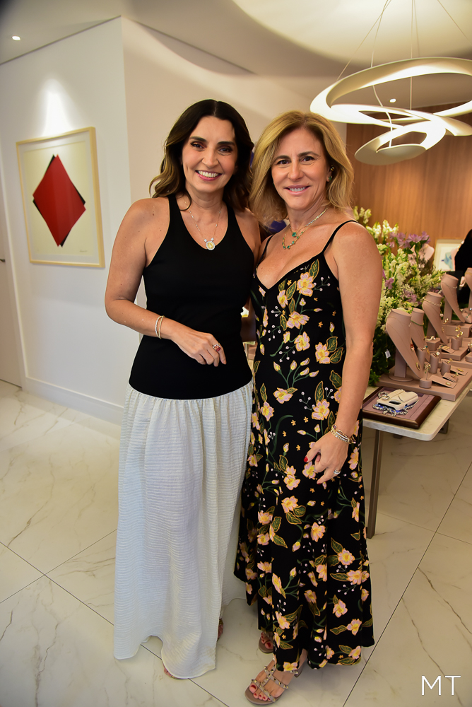 Márcia Travessoni recebe Elisabete Gaspar e Nay em evento para convidadas