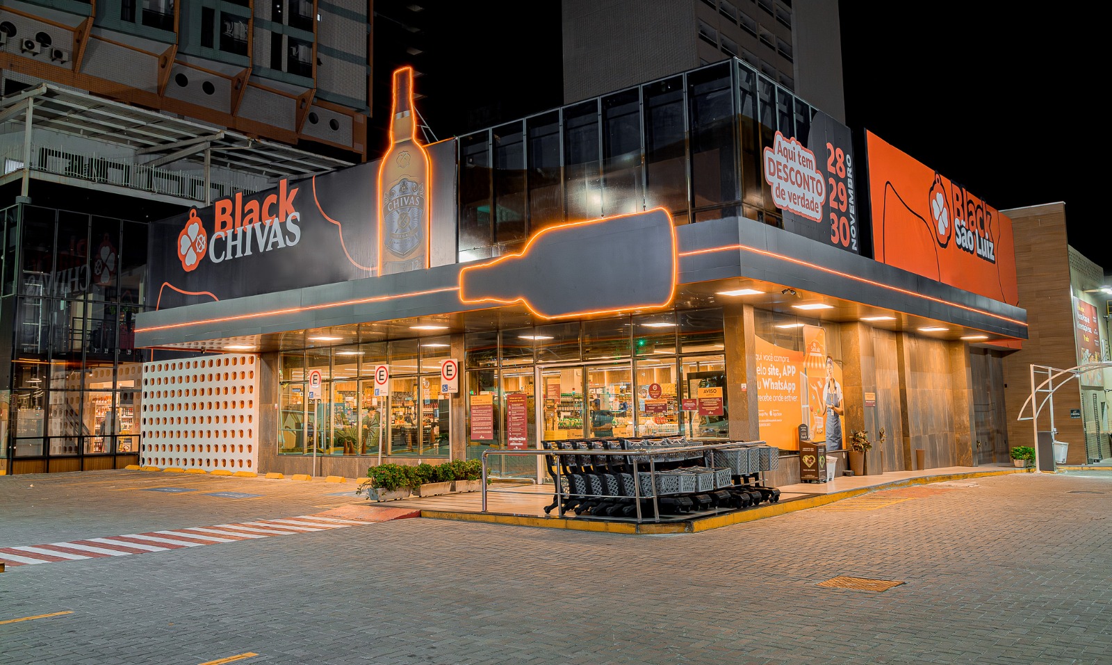 São Luiz inova com fachadas diferenciadas para a Black Friday 