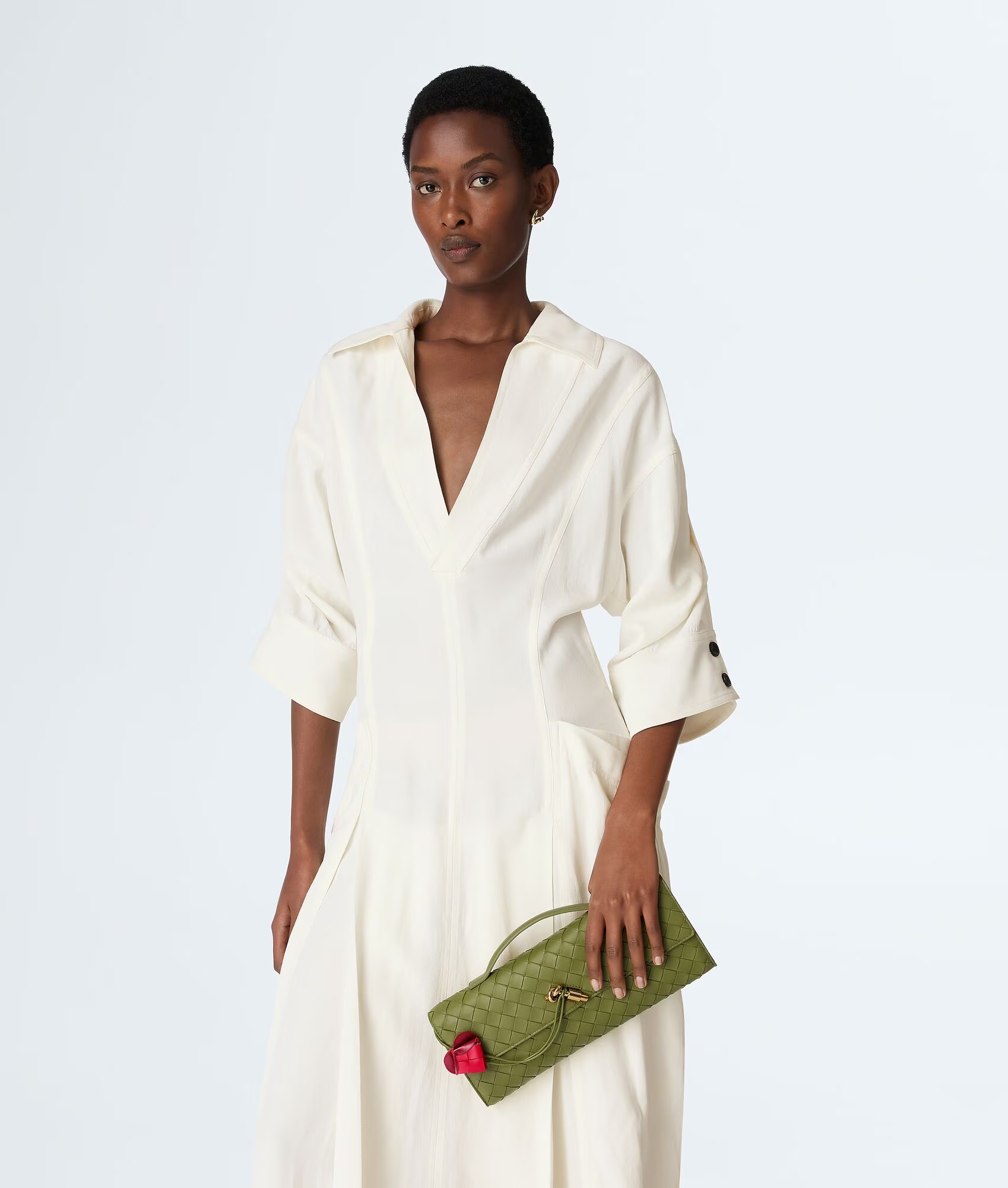 Bottega Veneta lança coleção de Valentine’s Day com modelos exclusivos no Brasil
