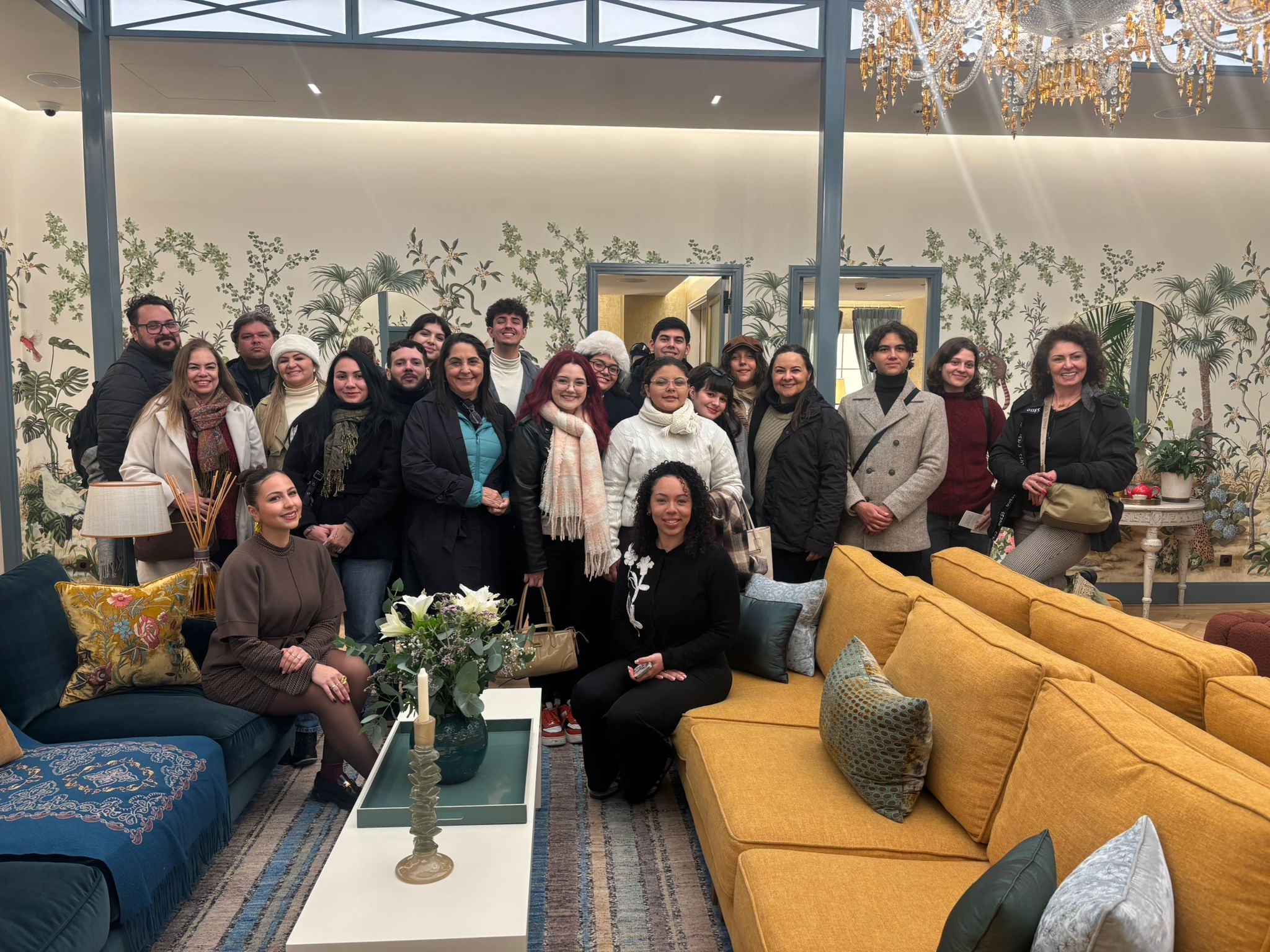 ‘Missão Paris’: alunos da Unifor visitam centro de compras La Vallée Village