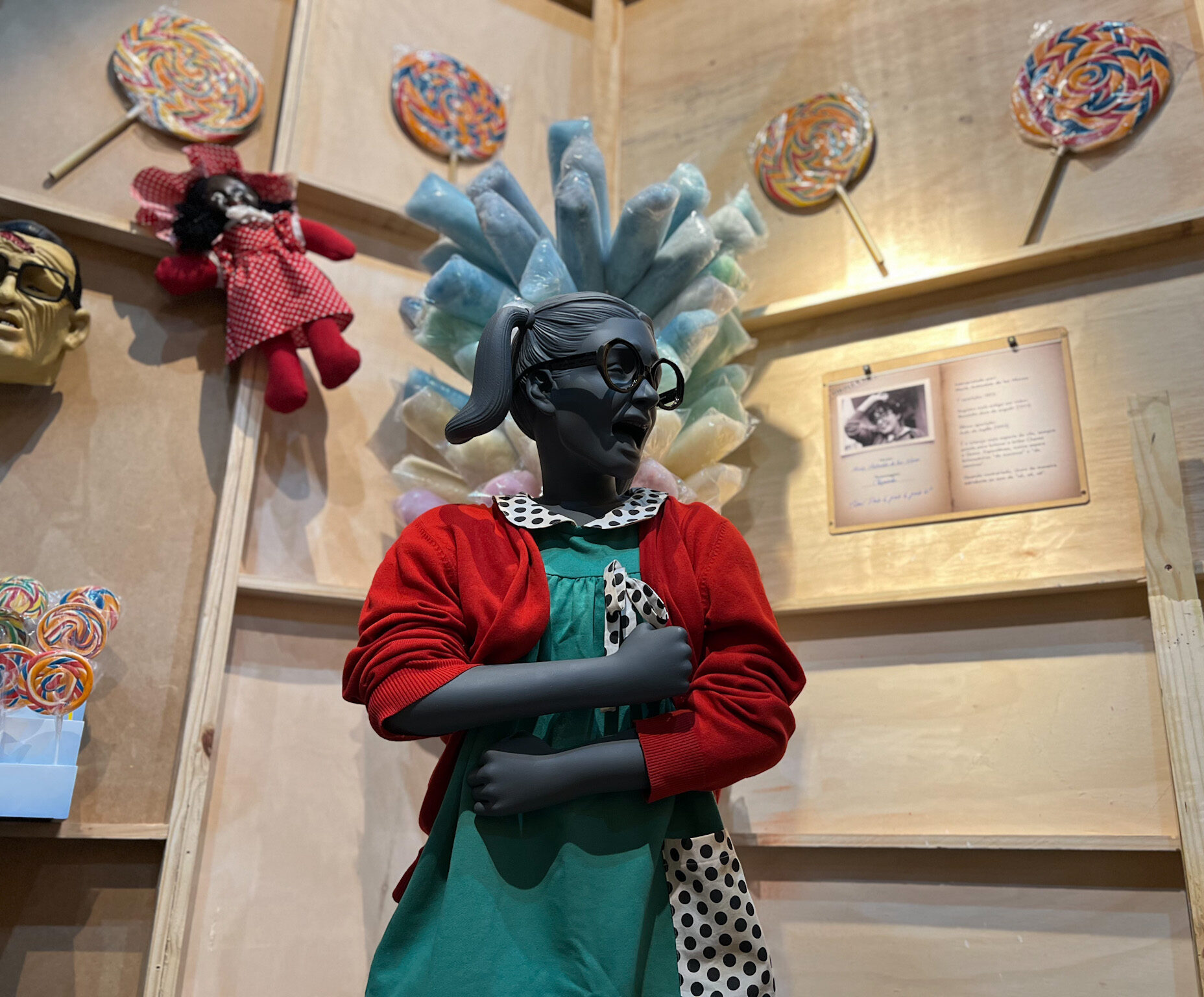 ‘Chiquinha Day’: exposição de Chaves, no RioMar Fortaleza, promove dia com entrada gratuita