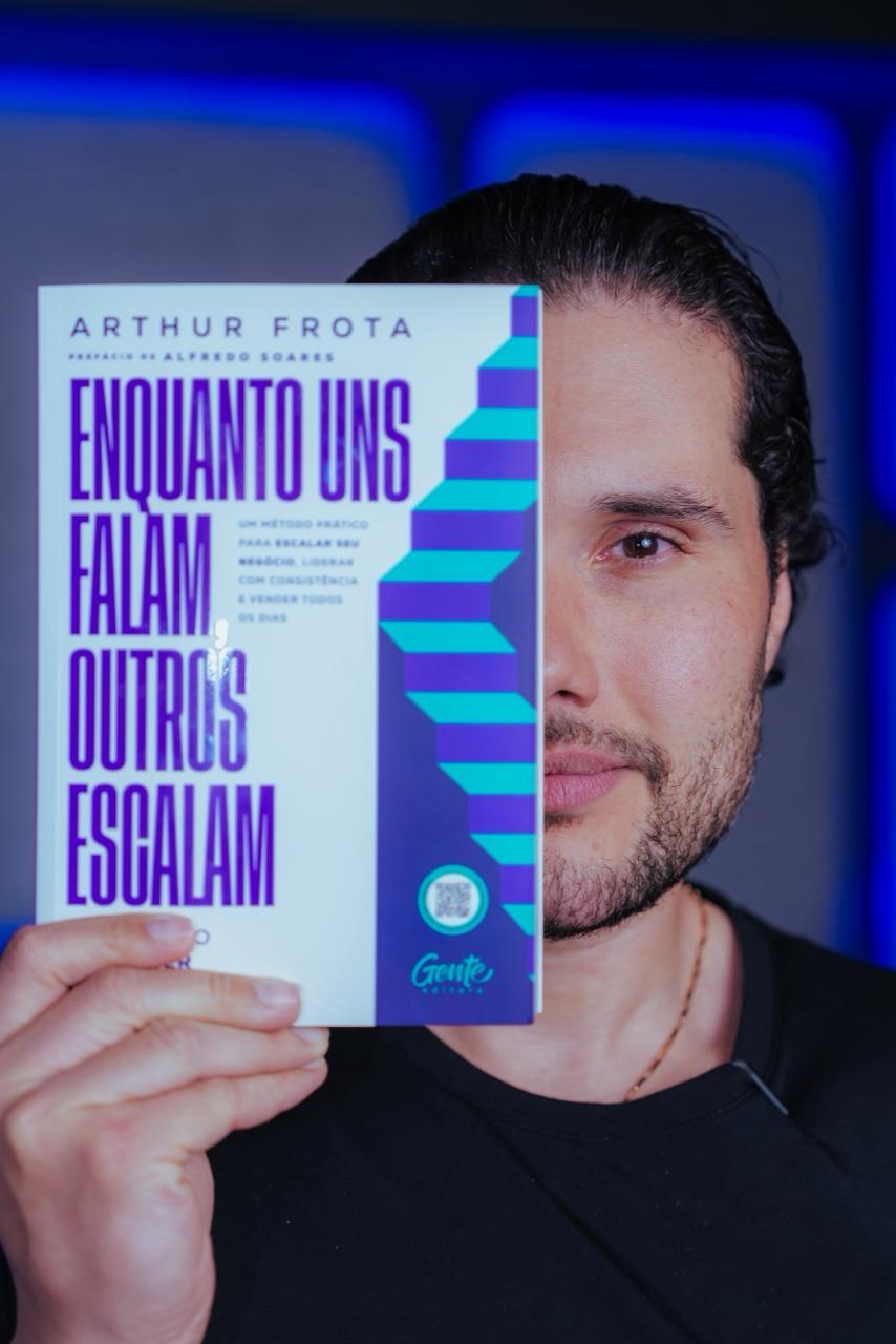 Arthur Frota entra no mercado editorial com lançamento do seu primeiro livro