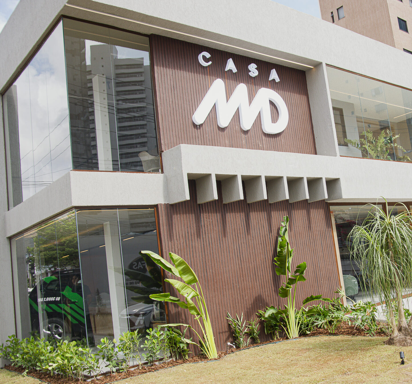 Moura Dubeux realiza mais uma edição do  MDelas 