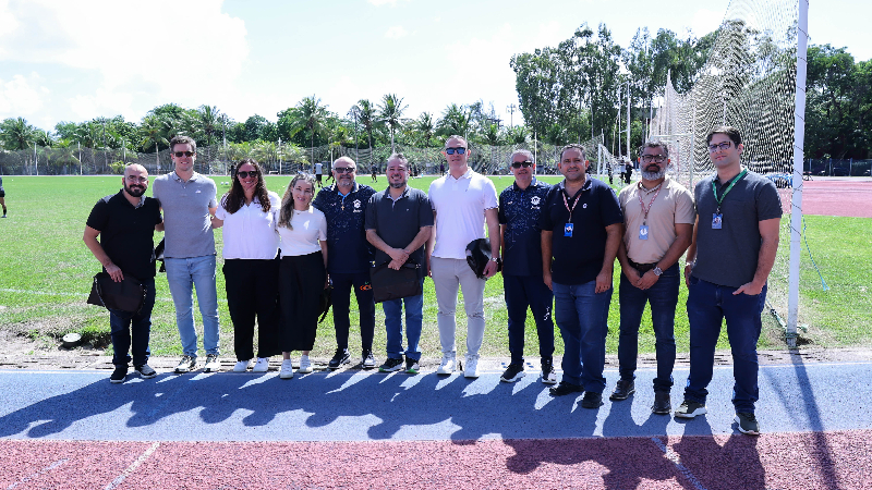 Federação de Futebol dos Estados Unidos visita instalações esportivas da Unifor