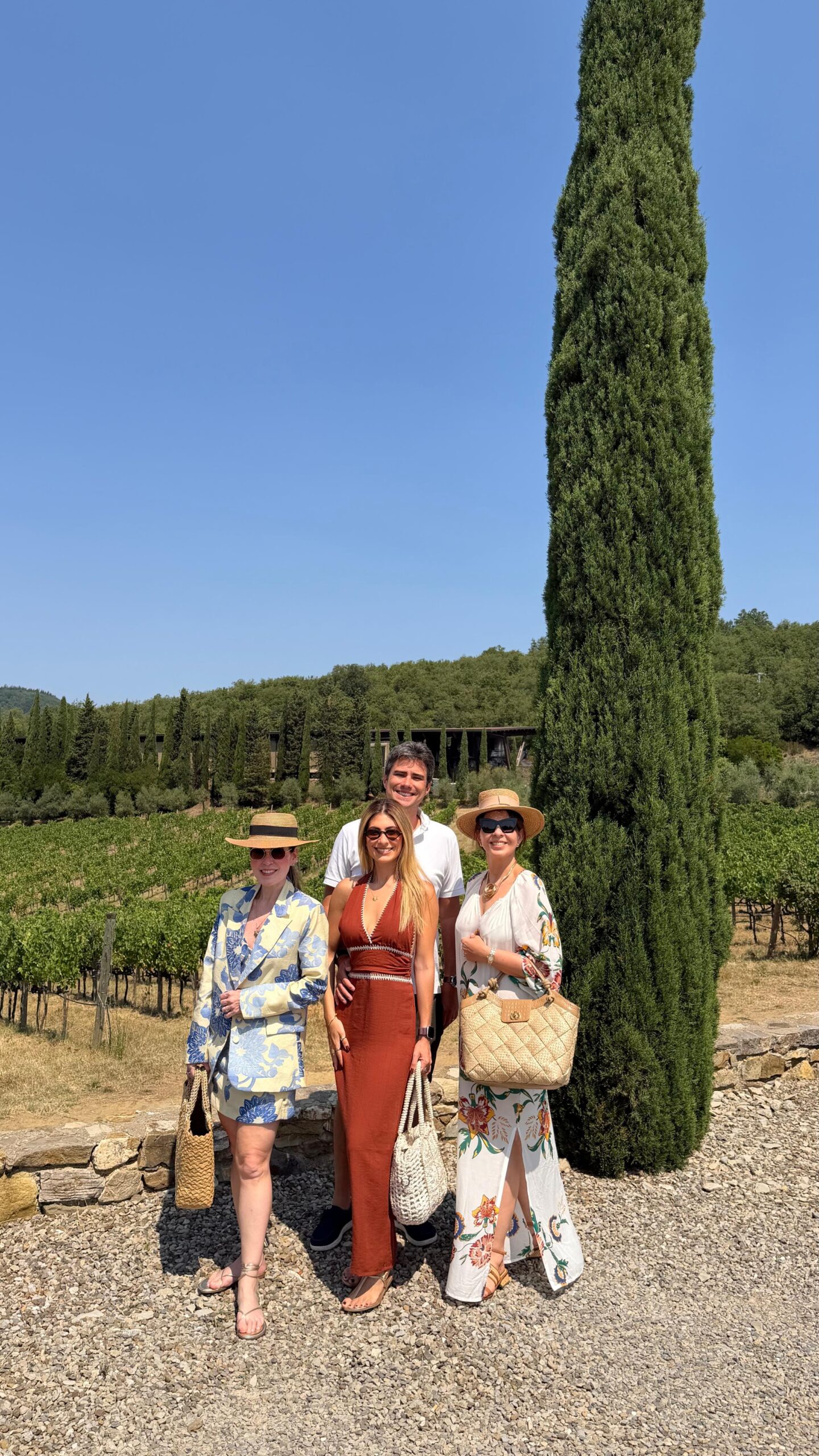 Euwlaudia Fontenele aproveita experiências na Toscana ao lado de amigos