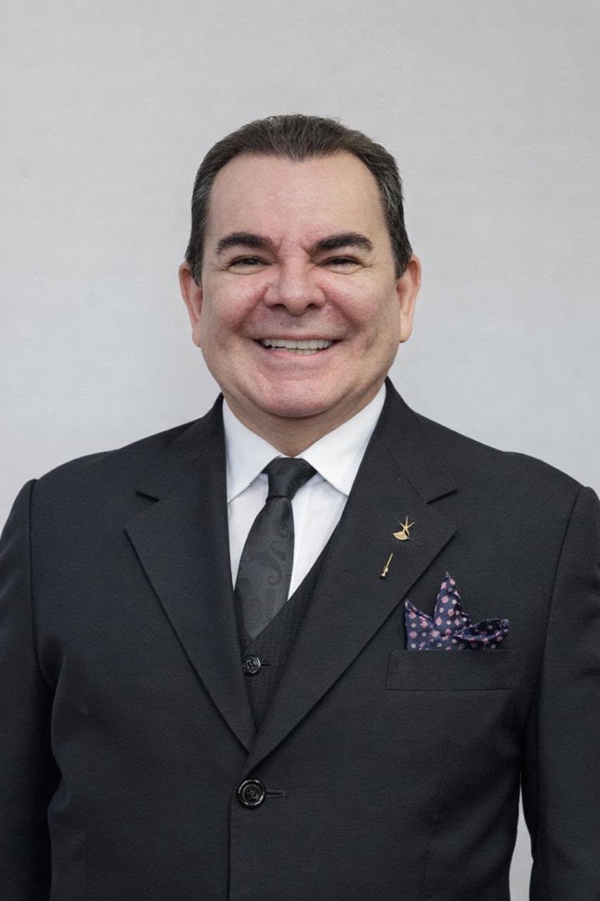 Walker Cabeleireiros passa a oferecer harmonização facial com Dra. Ruivania Maia