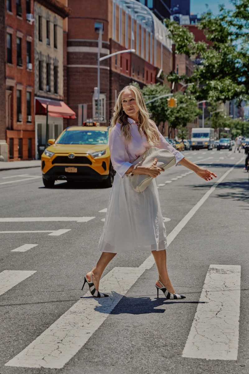 Arezzo divulga bastidores de nova campanha estrelada por Sarah Jessica Parker