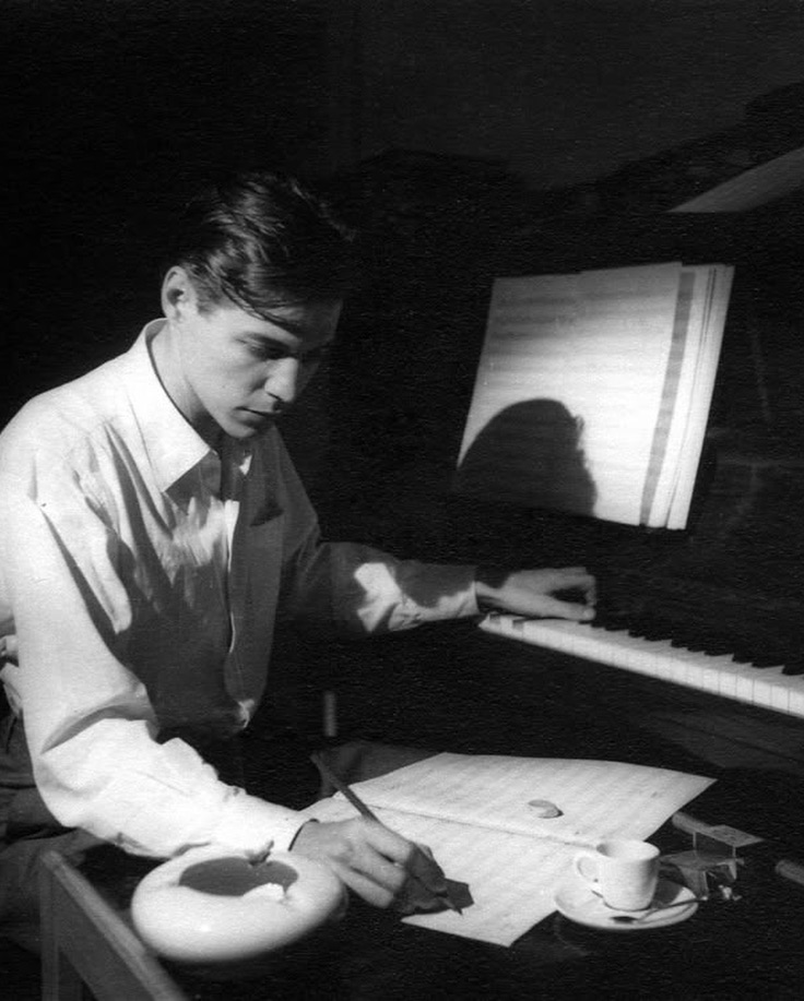 Exposição celebra centenário de Tom Jobim com experiência imersiva na Unifor 